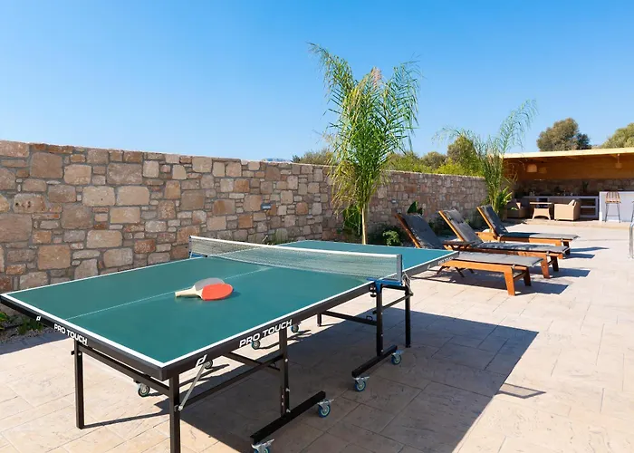 Amora Pool Villas