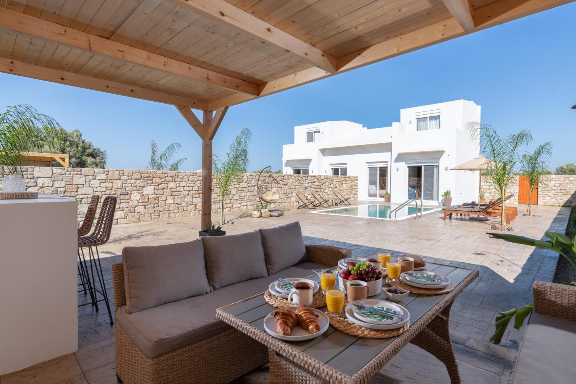Amora Pool Villa
